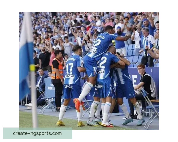 瓦伦西亚足球俱乐部宣布新赛季阵容调整与战略规划 