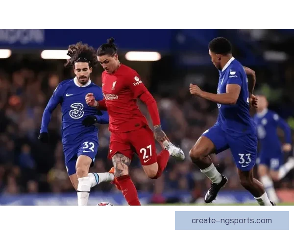 欧冠赛场激战正酣豪门球队上演精彩逆转瞬间